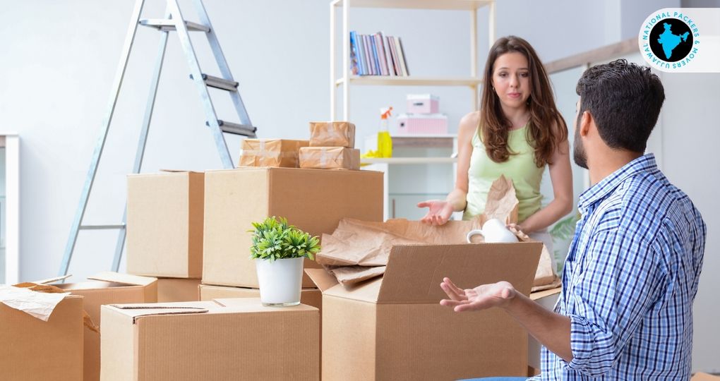 Packers and Movers Delhi to Vapi